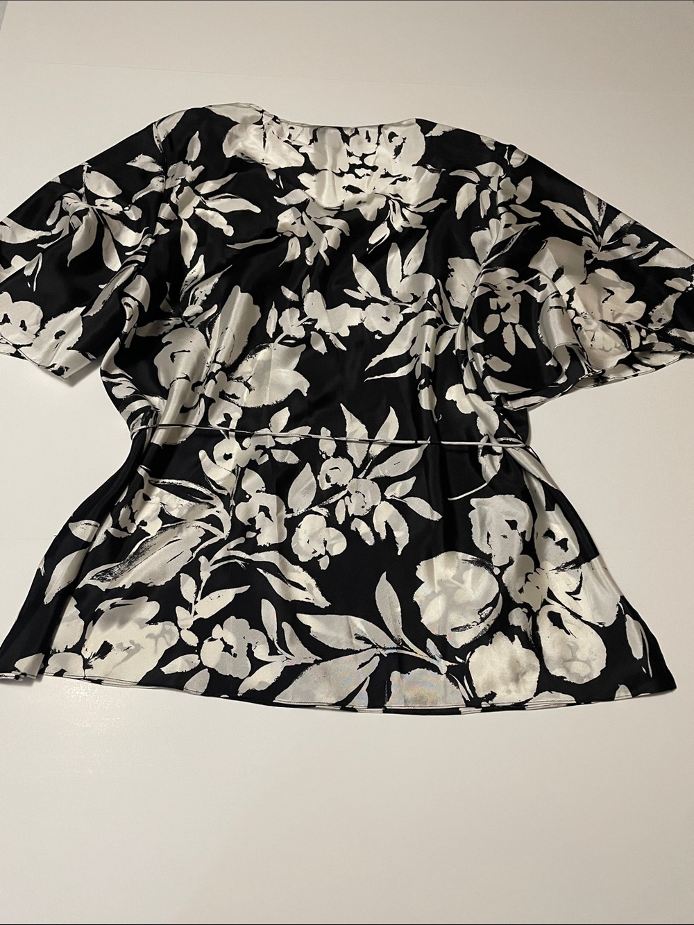 Lauren Ralph Lauren Black Silk Floral Wrap Short Sleeve Blouse Sz Large - Picture 3 of 9
